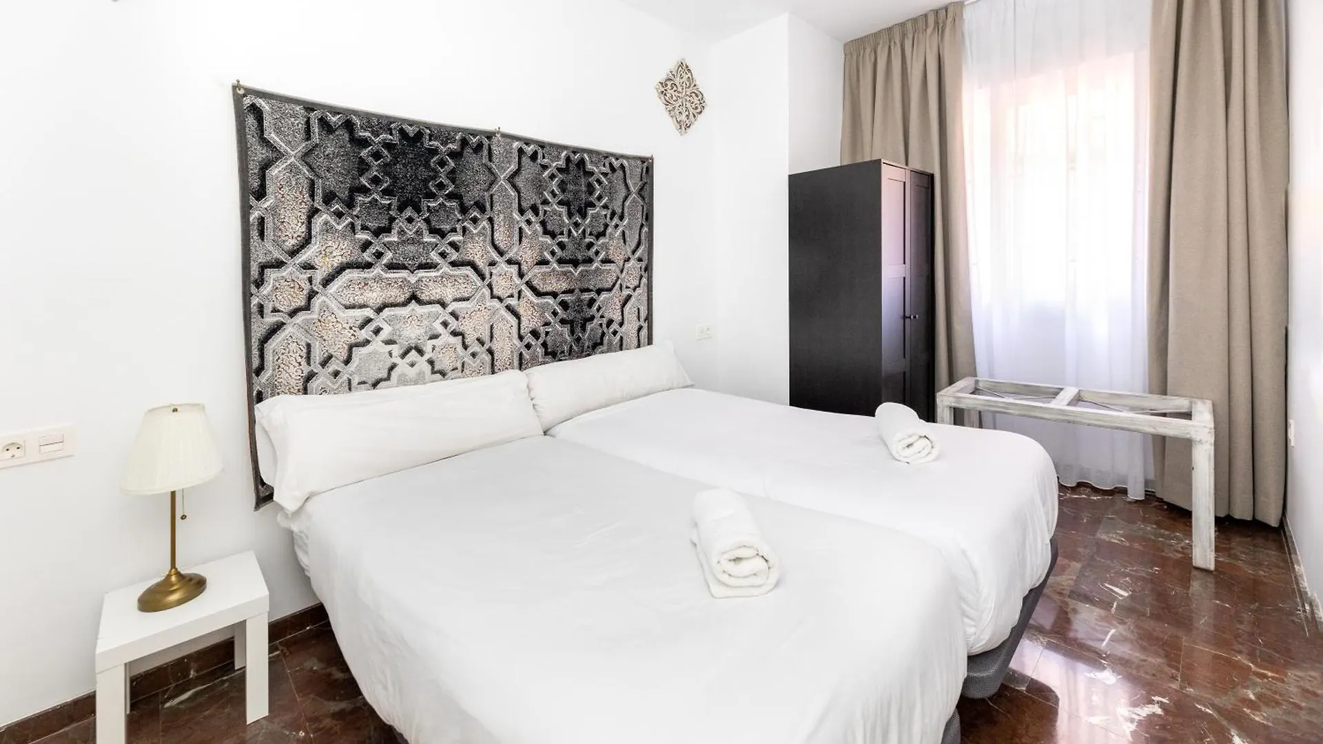 City Center Granada Apartment